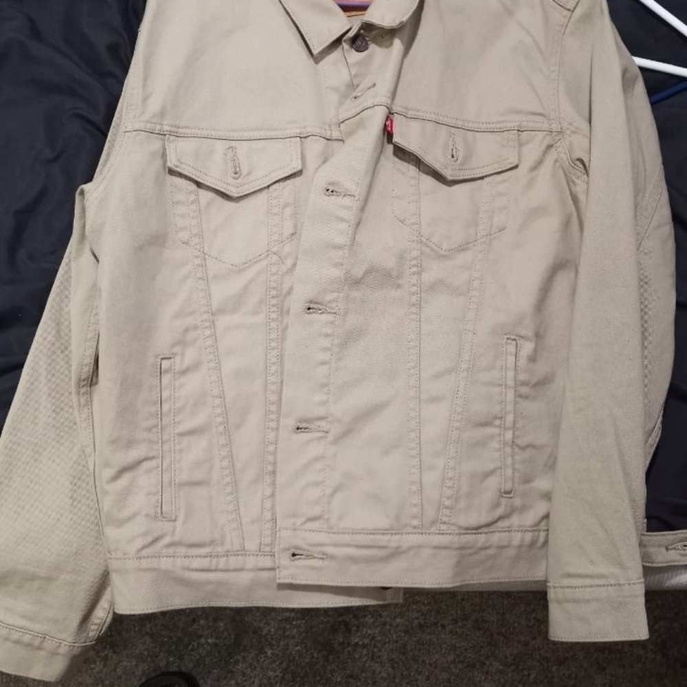 2 Levi jackets